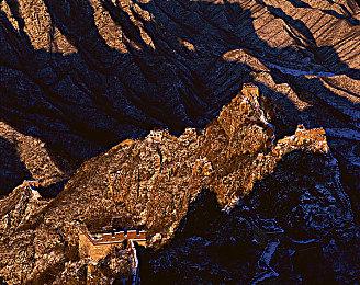 《漫威暗夜之子》宣布季票收录角色包括死侍、毒液 、莫比亚斯和暴风女